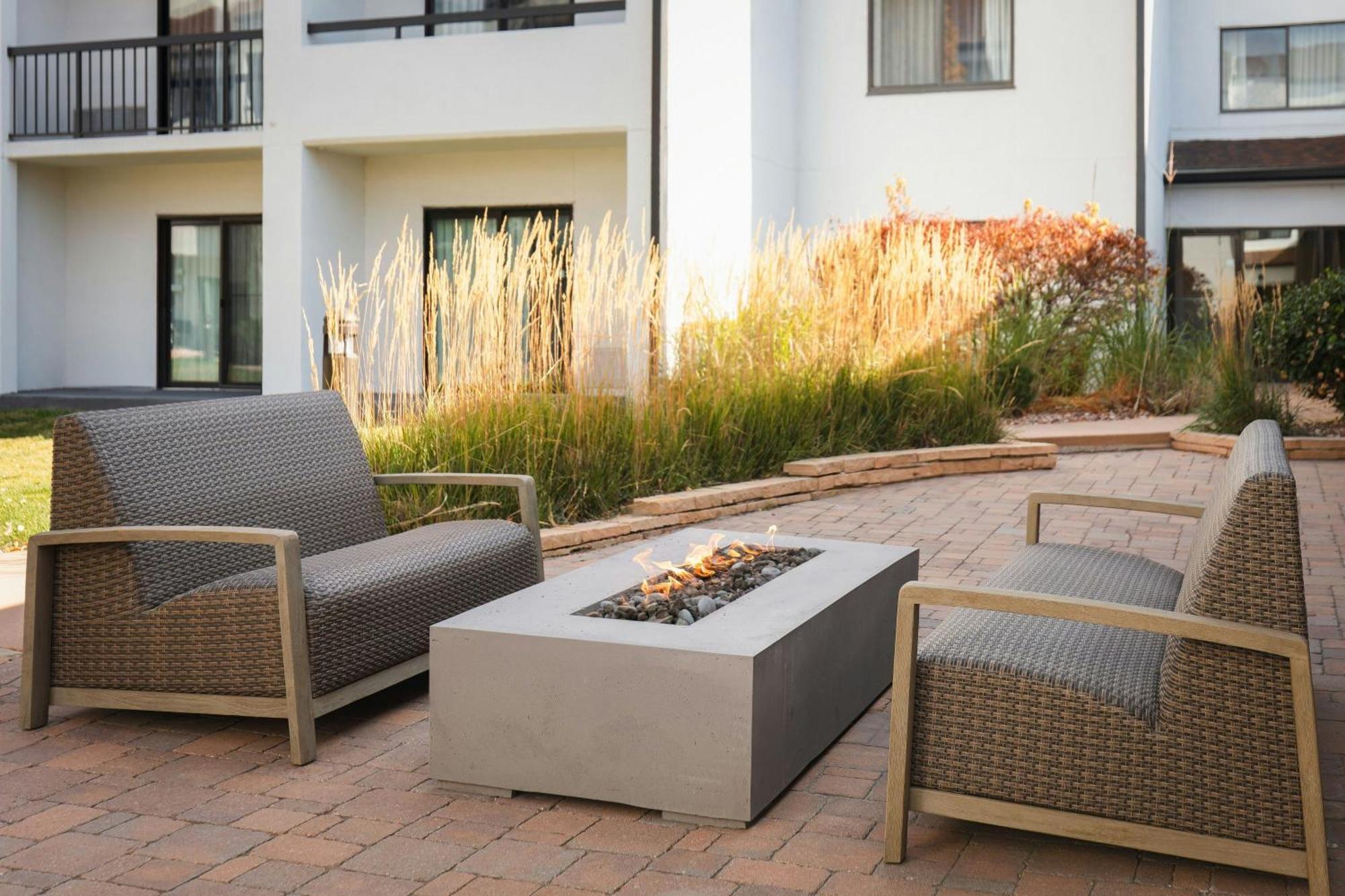 Courtyard By Marriott Denver Central Park Eksteriør bilde