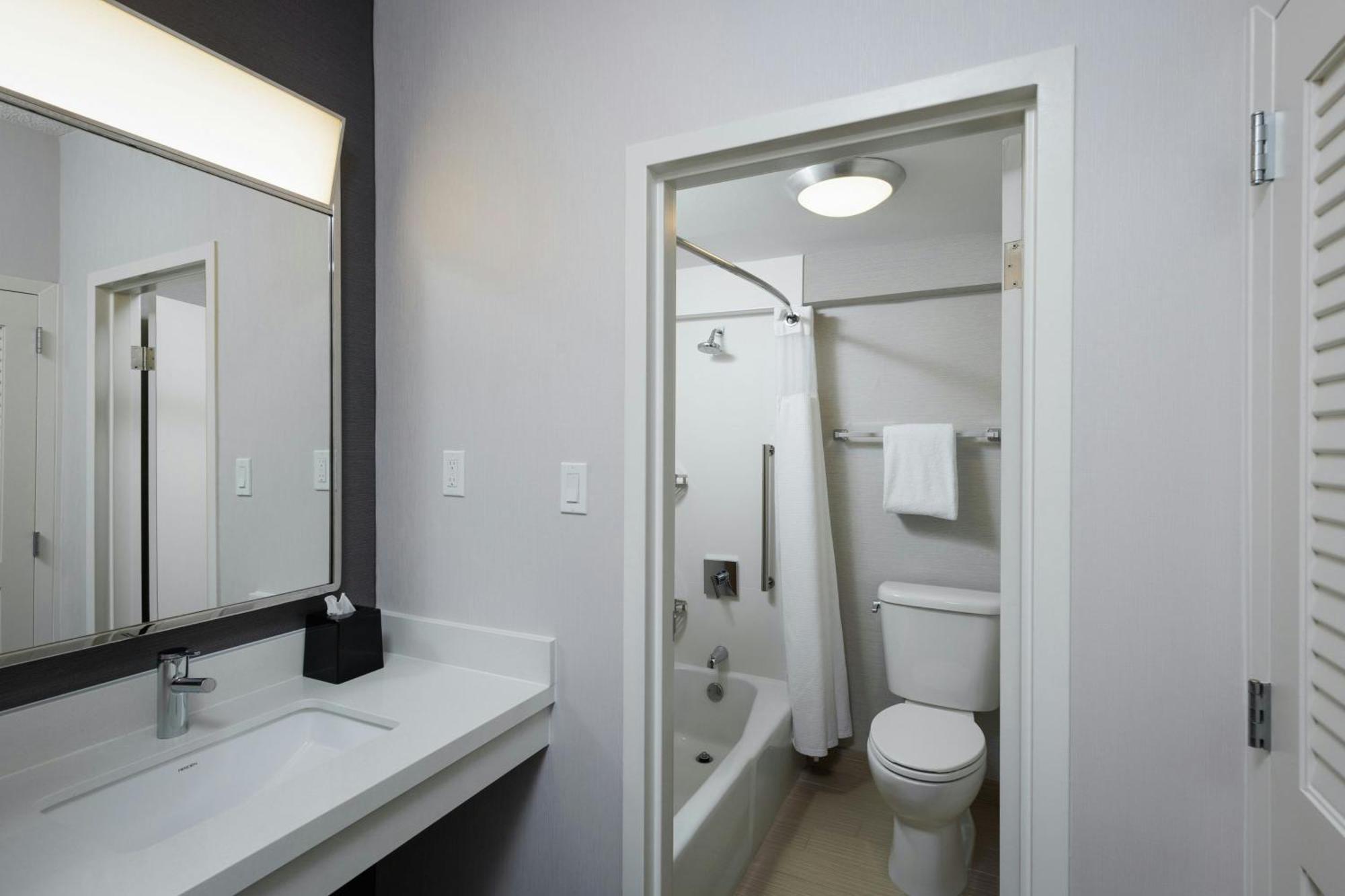 Courtyard By Marriott Denver Central Park Eksteriør bilde